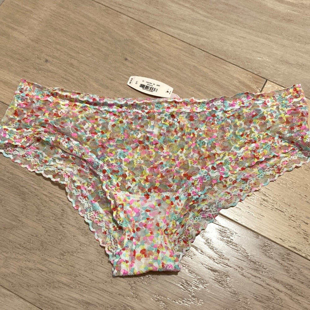 RARE EARLY 2000s Victoria secret multi color lace panties- Size L NWT